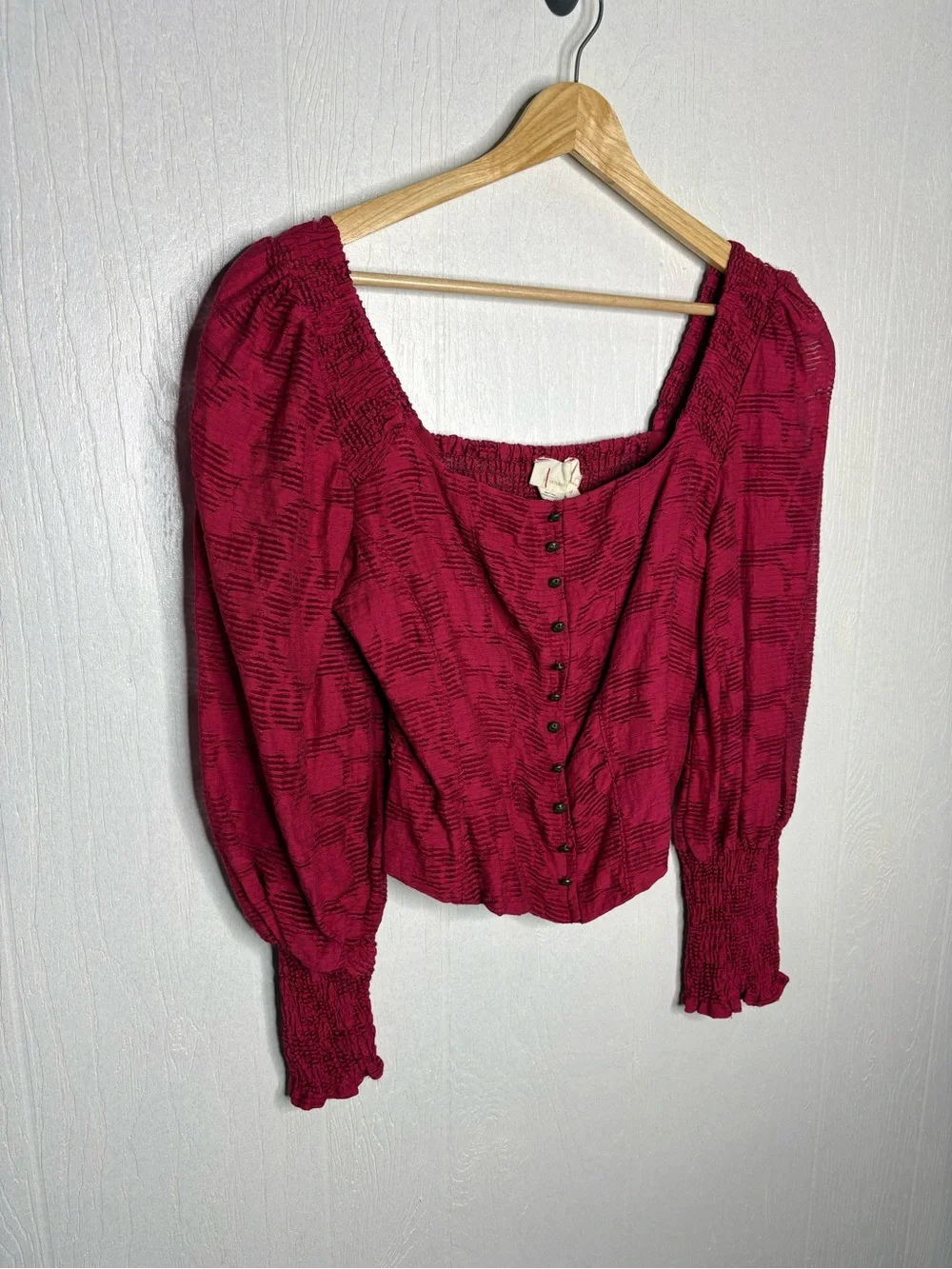 Anthropologie Romantic Puff-Sleeved Blouse size small petite raspberry